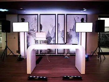 Mhotel